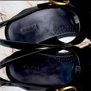 Gucci | Shoes | Gucci Tiger Mens Jelly Gladiator Sandals  display picture 3